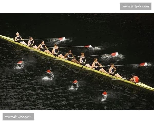 赛艇竞技盛宴:探索水面速度与团队协作的完美结合 赛艇竞技盛宴:探索水面速度与团队协作的完美结合